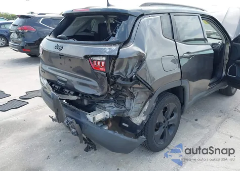 2018 Jeep Compass Altitude 4X4 из США, поврежденный, VIN 3C4NJDBB1JT402381